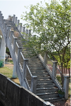 臺南市宅港人行天橋