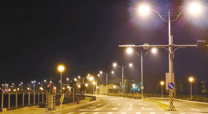 公用路燈夜間照明情形