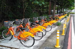 苗栗縣學區週邊車柱