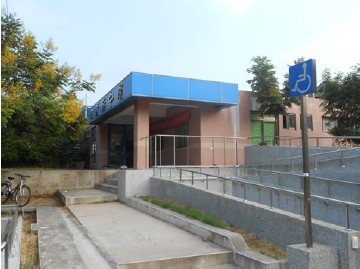 金湖國民中學教學游泳池