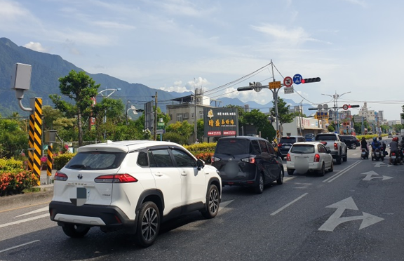 花蓮縣吉安鄉中央路與建國路口科技執法設備.png