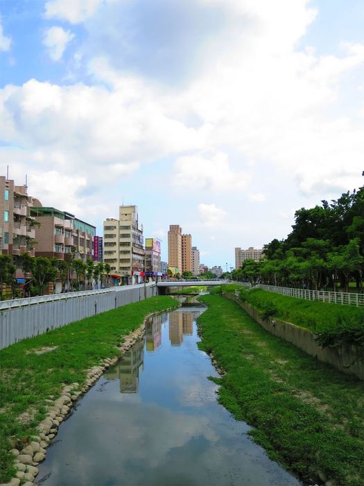 高雄市鳳山溪流域整治計畫執行情形