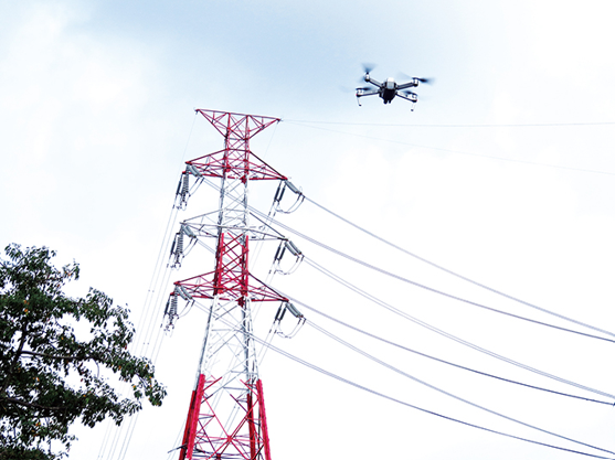 電力設施區域內飛行遙控無人機