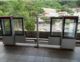 捷運車站增設月台門