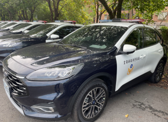 宜蘭縣政府警察局巡邏車