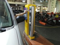 臺中市陽明大樓地下停車場