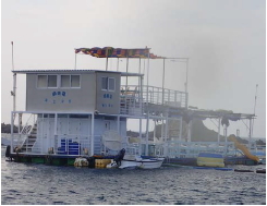 澎湖縣海上平台