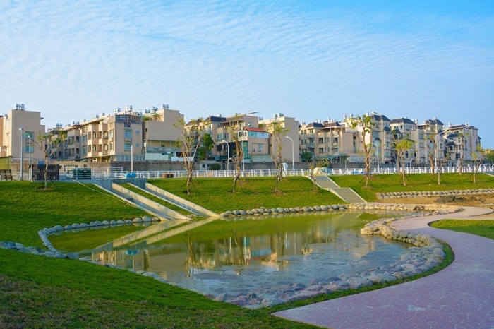 高雄市北屋排水整治完工之公園滯洪池