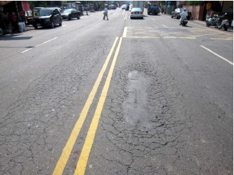 嘉義市吳鳳南路道路重鋪前路況