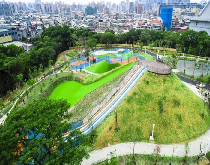 新北市中和第六公墓遷葬後開闢為公園