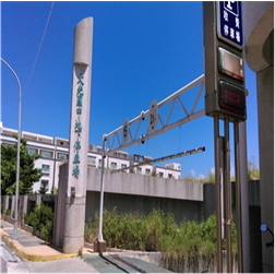 澎湖縣文光國中地下停車場